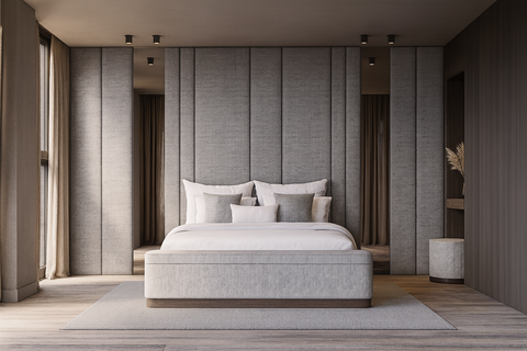 Wandvullend stoffen headboard in grijs-beige tinten met zachte lijnen